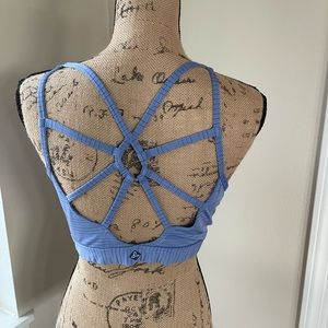 PRANA Dreaming Bra Top. Cosmos broken stripe. Light blue. L.